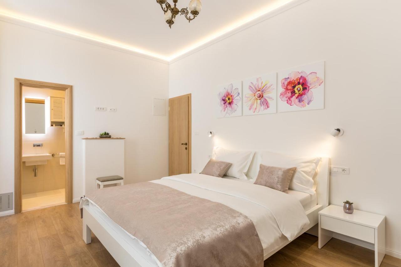 Maniva Old Town Luxury Rooms - Prime Spot By Riva Promenade Split Luaran gambar